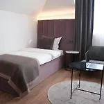 Bayer's Hotel 3*