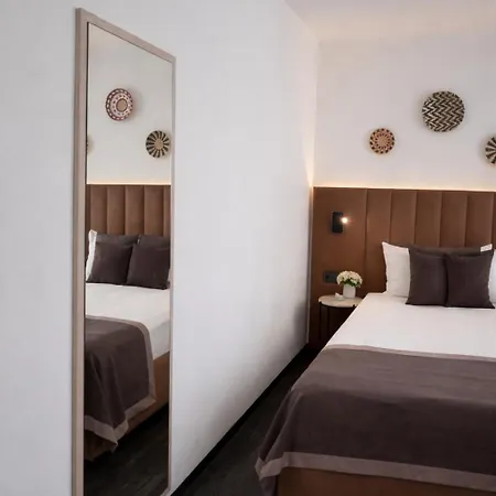 Bayer's Hotel