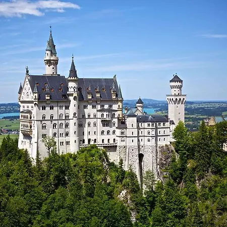 Bayer's Hotel